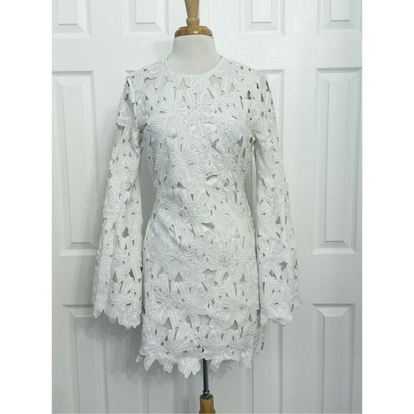 Rococo Sand Dresses & Skirts - Rococo Sand Celia Womens Pearl White Cut Out Open Back Lace Dress Medium NWT